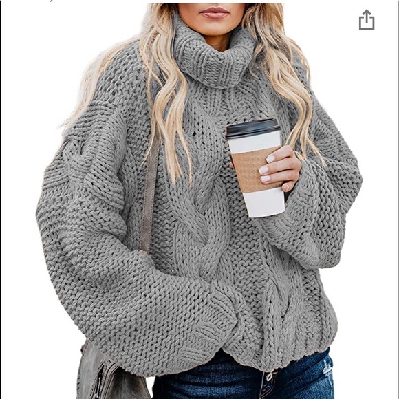 Sweaters - Chunky pullover sweater